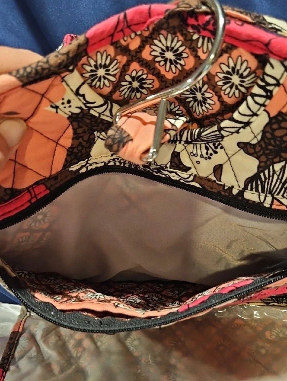 Vera Bradley Hanging Travel Organizer Bag in Retired Mocha Rouge - Picture 4 of 6